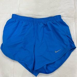 Nike women’s shorts